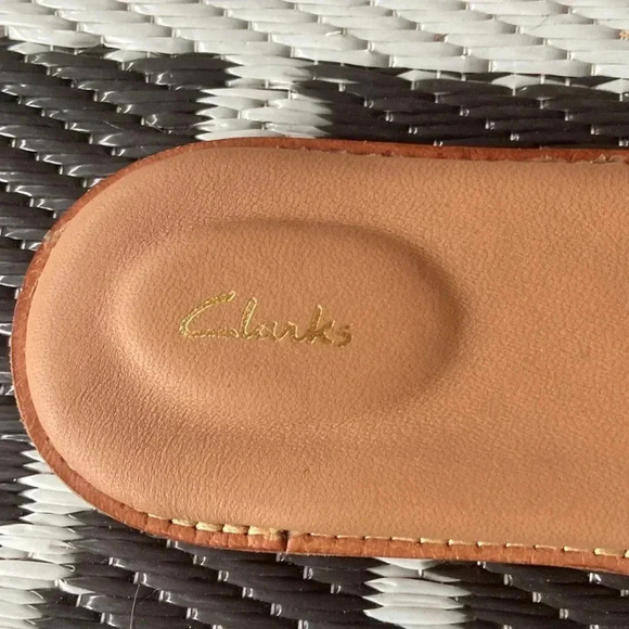 Clarks | Karesa Mules in Champagne - Picture 6 of 9